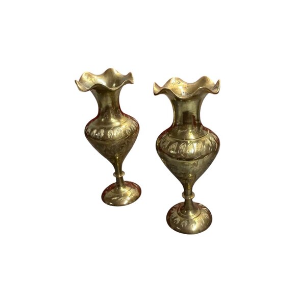 Vintage Fluted Ruffle Etched Floral Leaf Pattern Small Brass Vase Lot of 2 - Picture 2 of 4